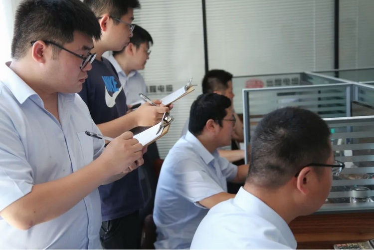 立异引领 智慧未来｜UU电玩城股份开展职工手艺信息化大赛