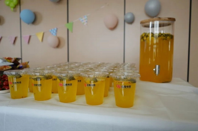 生日不缺席 爱在UU电玩城时——UU电玩城股份开展员工整体